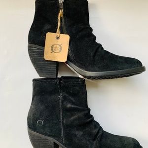 NWT! BORN Aire Slouch Suede Slouch Boots Black 8